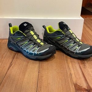 Men’s Salomon X Ultra Hiking Shoe Size 9.5